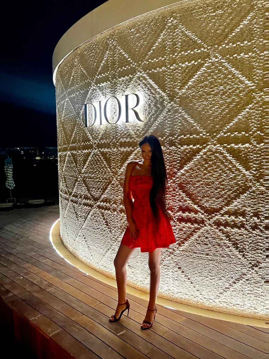 Alice escort in Dubai