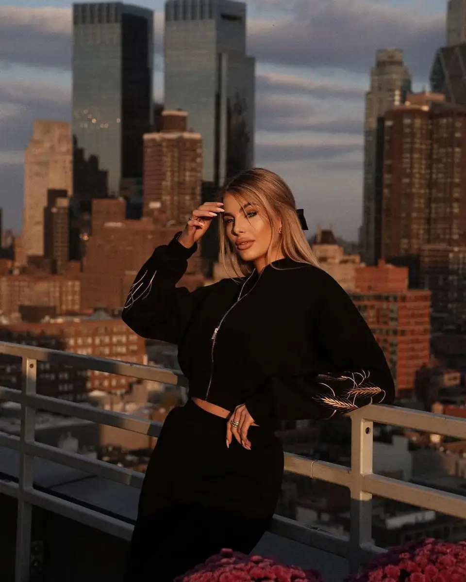 Genevieve escort in Dubai