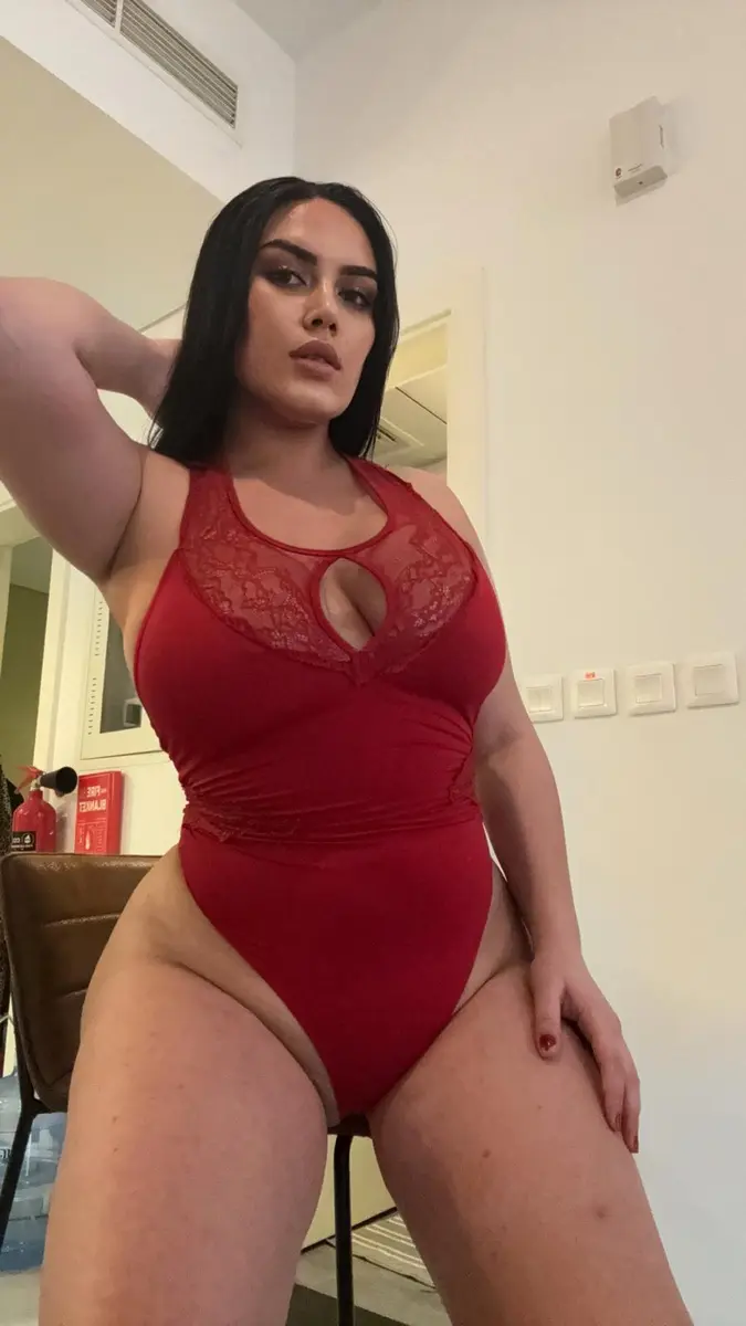 Larisa escort in Dubai