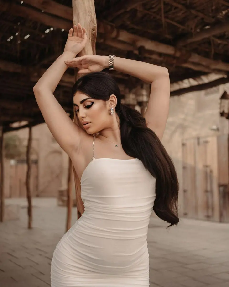 Lilsecret escort in Dubai