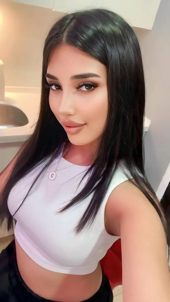 Luiza escort in Dubai