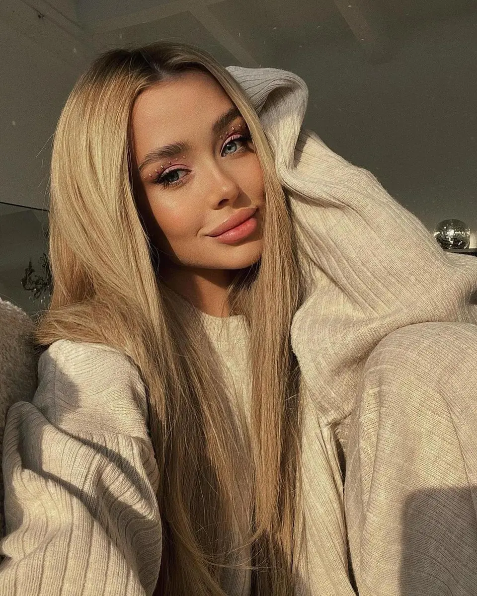 Tegan escort in Dubai