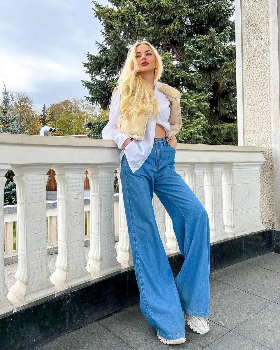 Zoelle escort in Dubai